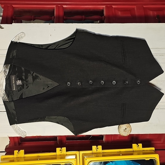 Banana Republic Mens Lightweight Black Wool V-Neck Button Up Tailored Vest S - Picture 1 of 4